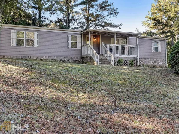 1461 Craig Dr, Sugar Hill, GA 30518