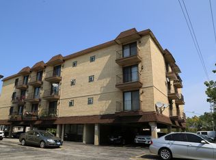9815 Lawrence Ct APT 1D, Schiller Park, IL