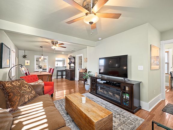 4th image of 3295 W 53rd Ave