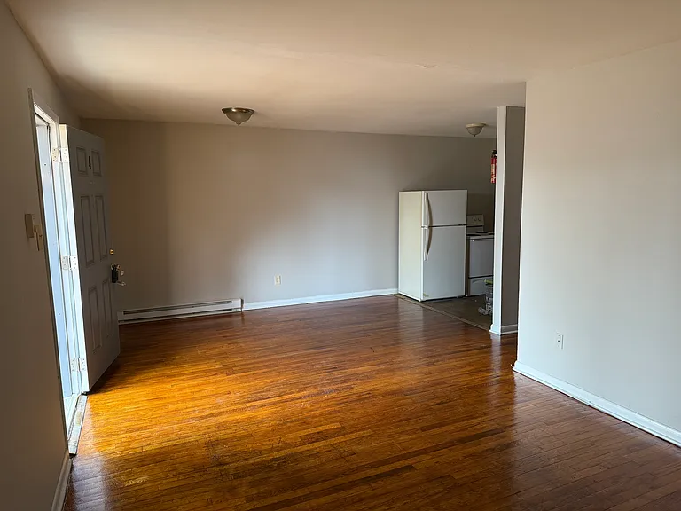 Randolph st Apartments — Photo 7