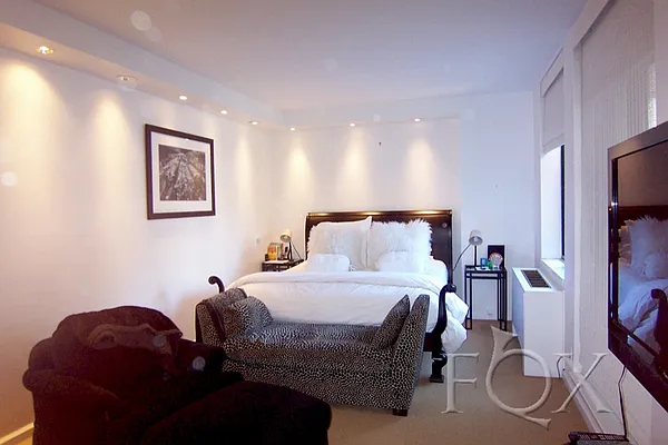 Rented by Fox Residential Group | media 1