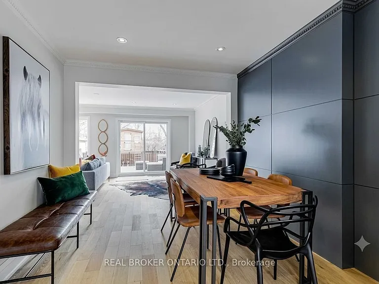 25 Newlin Cres #UPPER — Photo 4