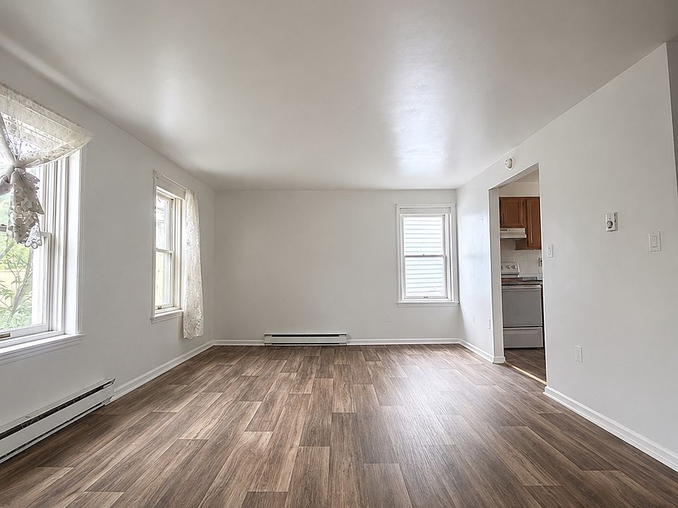 1st image of 117 N College St Floor 2