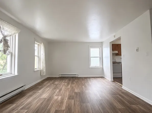 117 N College St Floor 2, Schenectady, NY 12305