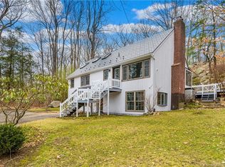 537 Bennetts Farm Rd, Ridgefield, CT 06877