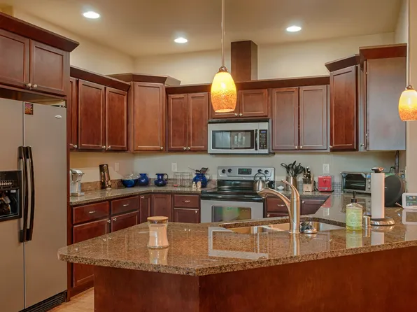 Beautiful Apartment in Secured Building!, 4101 Deemer Rd APT 201, Bellingham, WA 98226