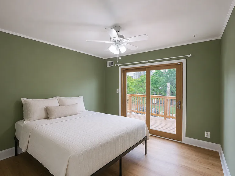 1020 W Barre St #A — Photo 16