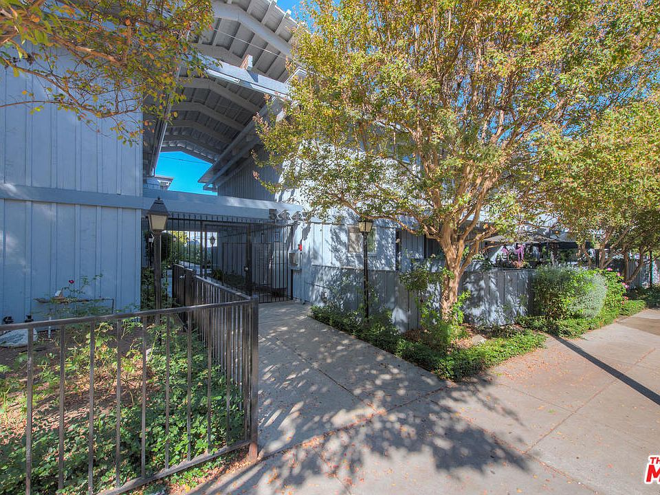 1st image of 5447 Zelzah Ave APT 130