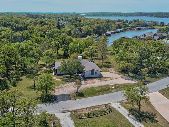 2nd image of 106 Seminole Dr