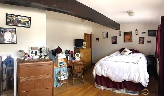 Rented by Your Vanity Realty | media 16