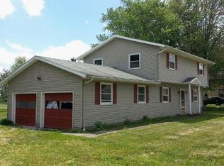 76 E Market St, Seville, OH 44273