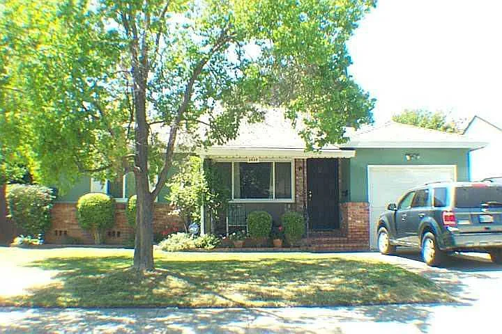 5020 Whittier Dr photo 1