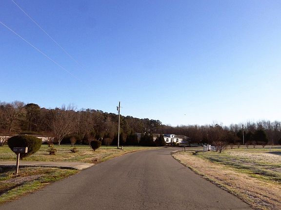 4th image of 73 Upshur Dr