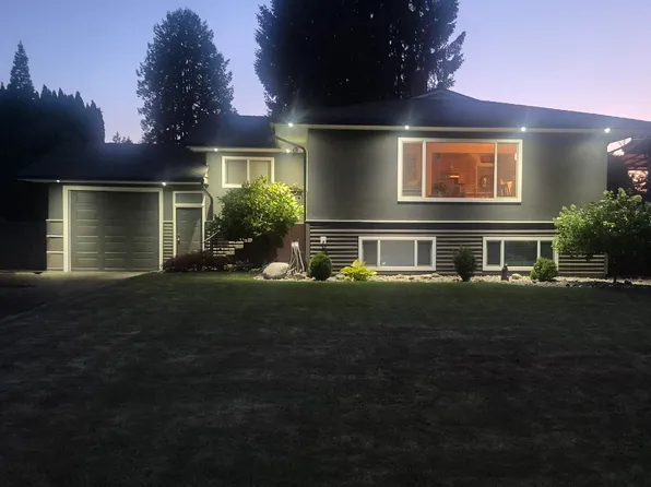 942 Porter St, Coquitlam, BC V3J 5C2
