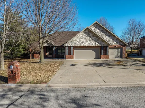 2804 Boardwalk Ave, Lebanon, MO 65536