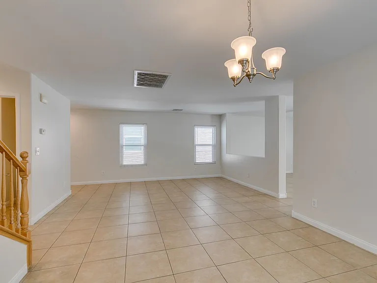 8660 Painted Horseshoe St — Photo 20