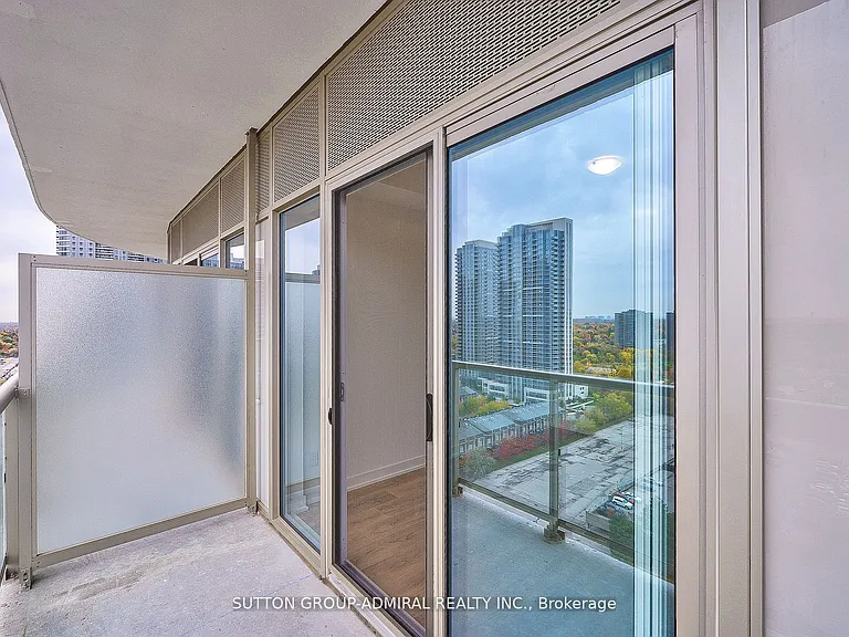 2033 Kennedy Rd #1905 — Photo 20