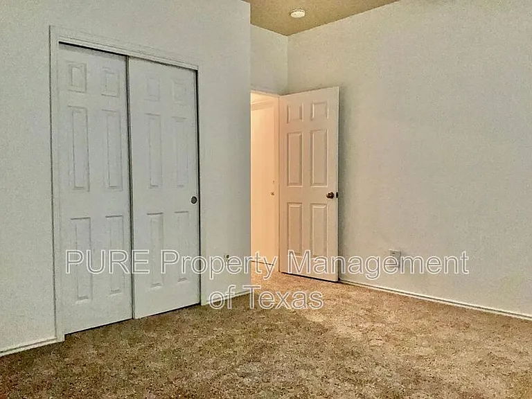 3232 Clinton Pl — Photo 14