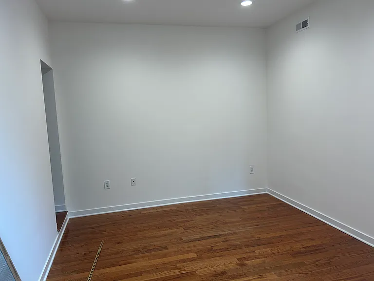 1330 Lombard St #2 — Photo 16