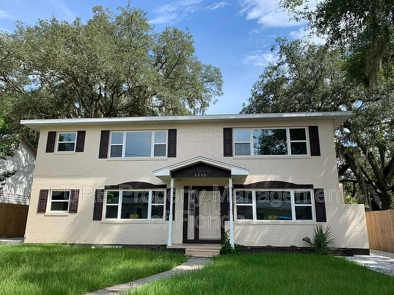 3 bed, 1.5 bath, 1333 sqft, $1,225 — Photo 2