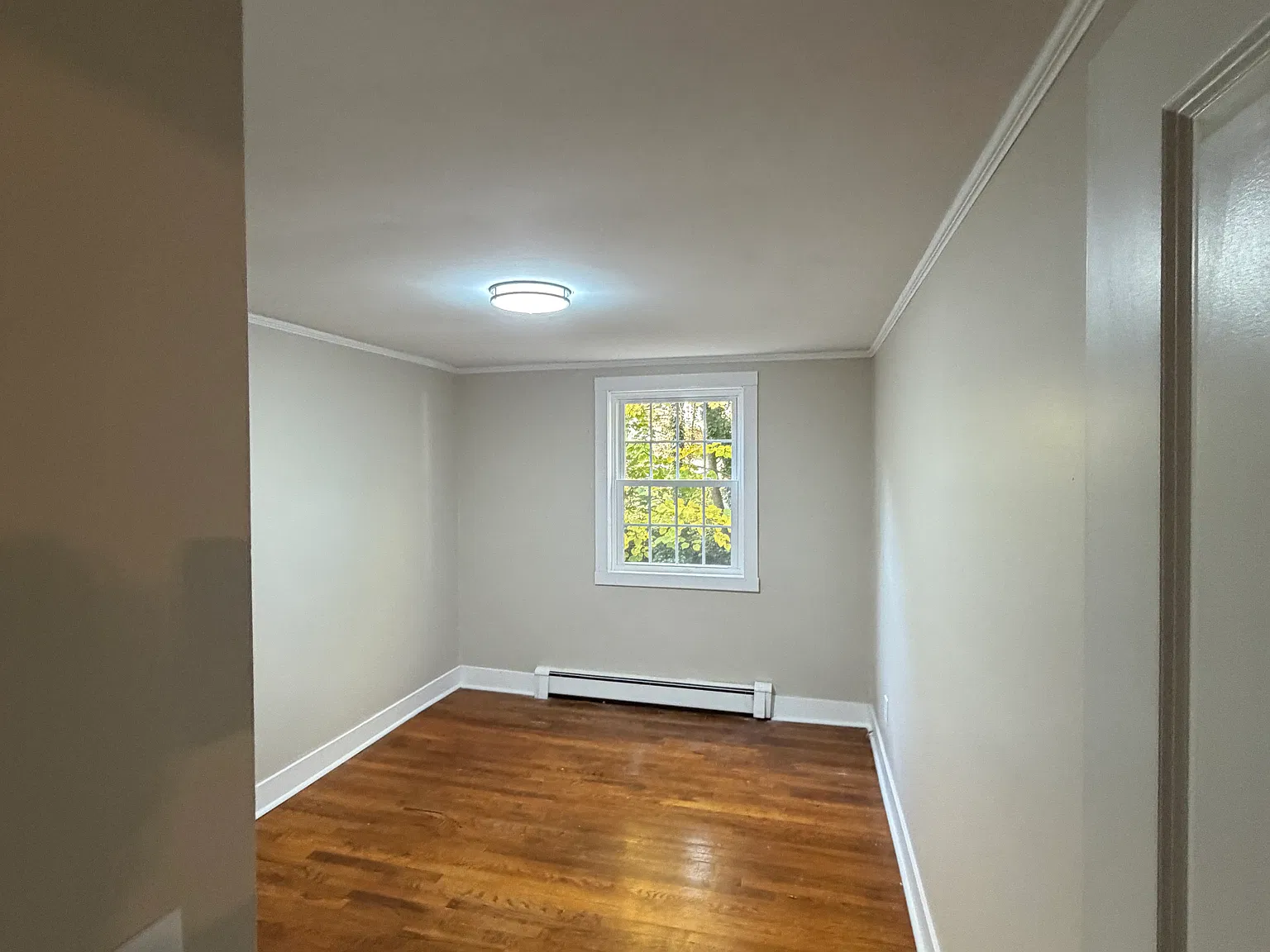 13 Jarves St — Photo 2