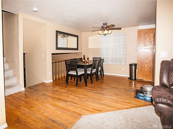 3rd image of 315 Broadway