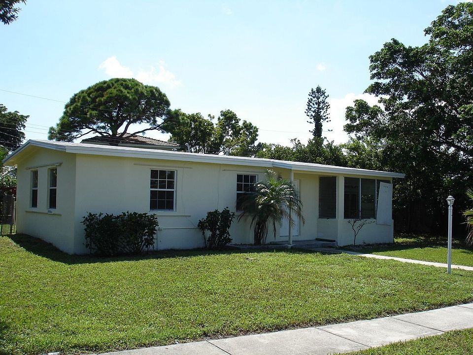 1st image of 1650 NE 47th St