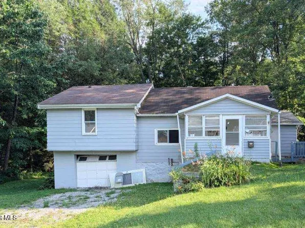 1555 Rodgers St, Nanty Glo, PA 15943
