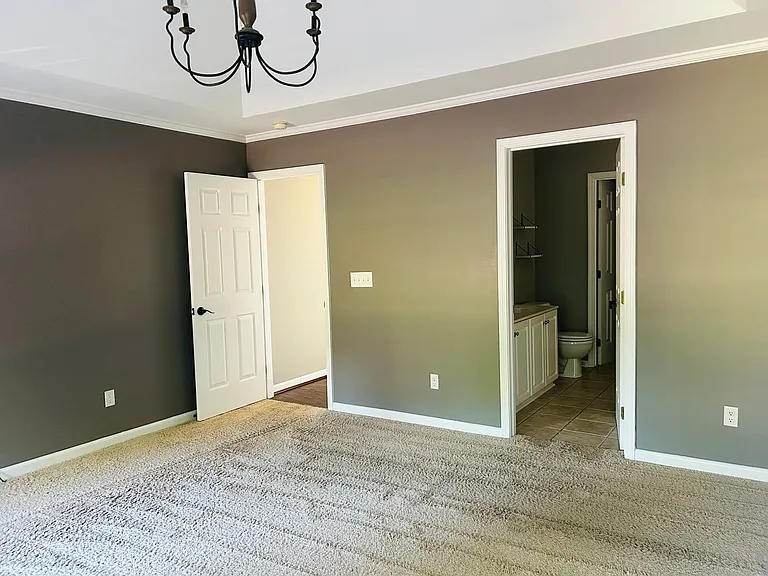 711 Dutchman Ct — Photo 30