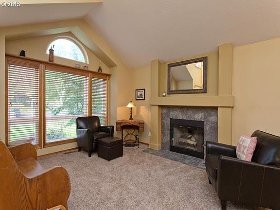 2nd image of 7533 SE Hacienda St