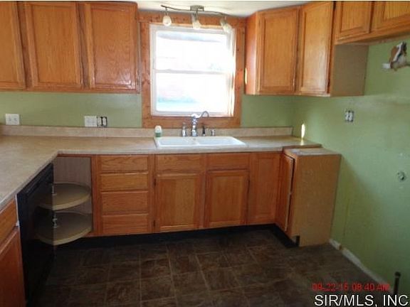 5th image of 1501 N Harrison St