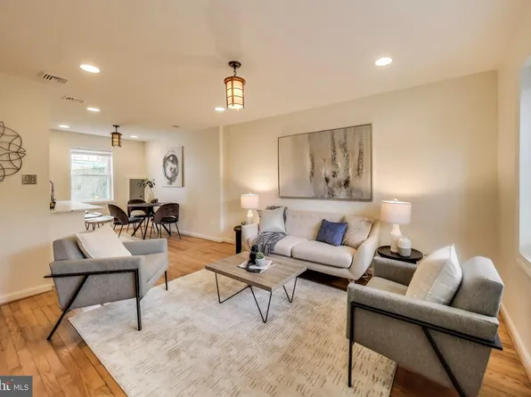 3357 Clay Pl NE, Washington, DC 20019