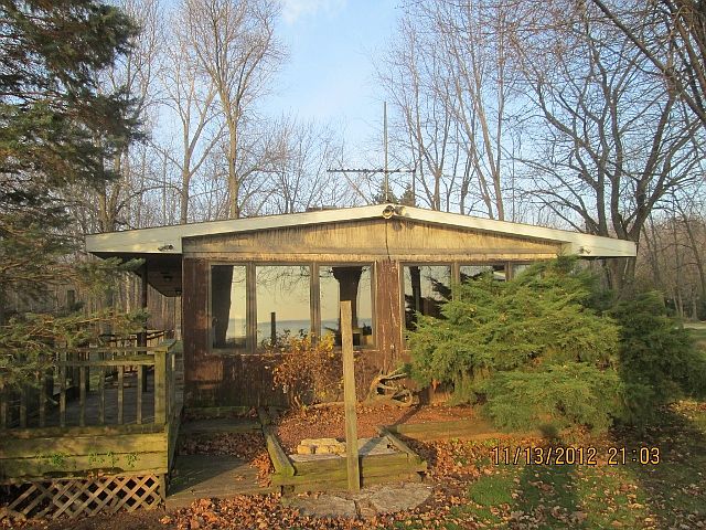 2nd image of 4219 Lade Beach Rd