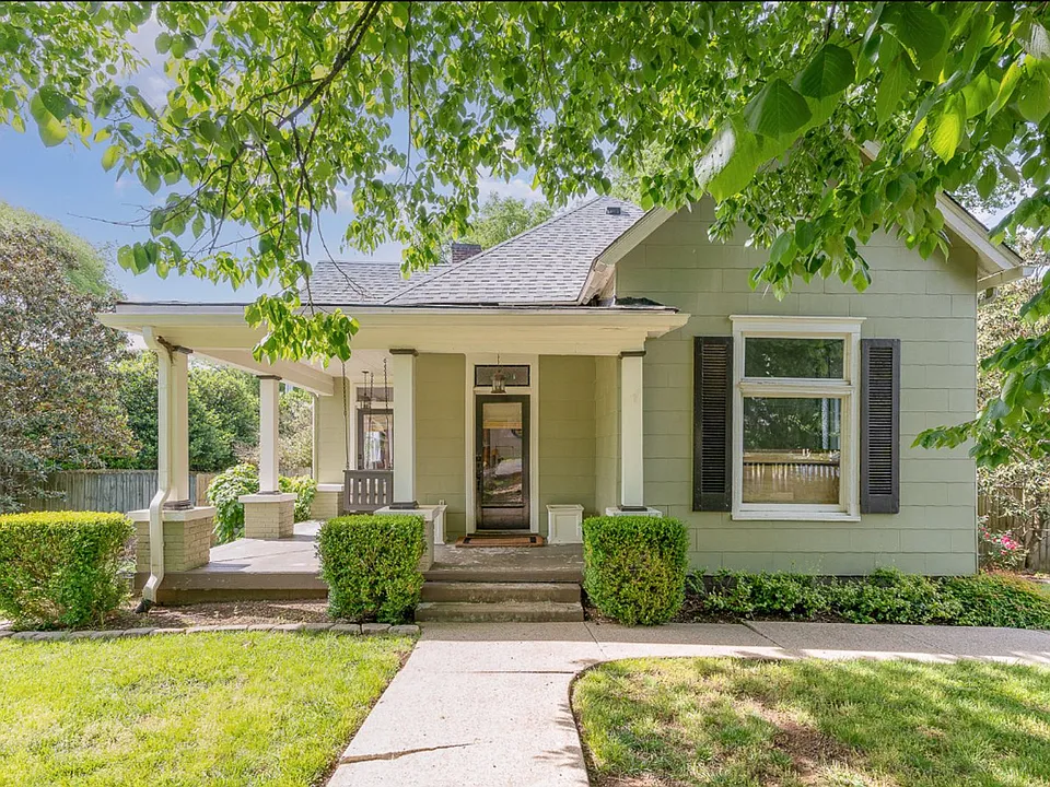 4601 Dakota Ave