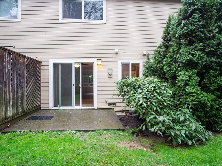 3595 Cedaroak Dr #19 — Photo 17