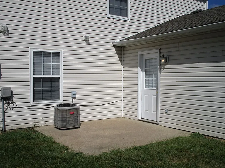 5004-5006 Carrie Ridge Dr. — Photo 6