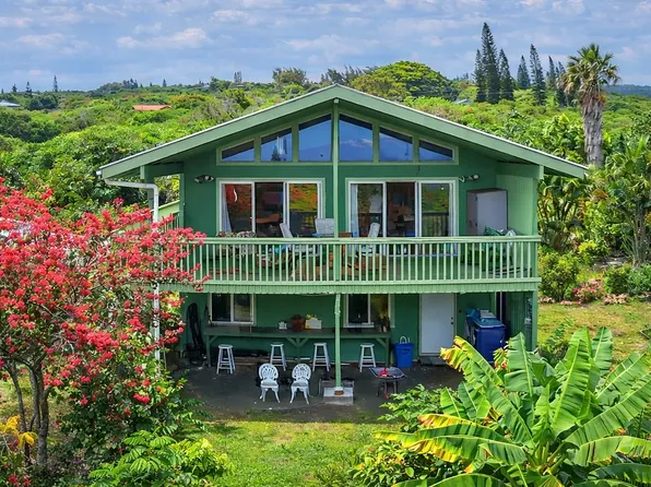 94-6529 Makaniakua, Naalehu, HI 96772