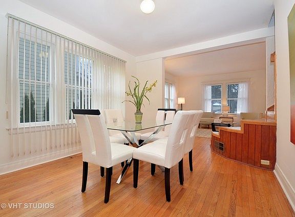 4th image of 1465 Oakwood Ave