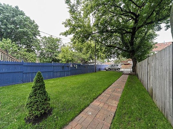 5th image of 1709 N Kimball Ave #3