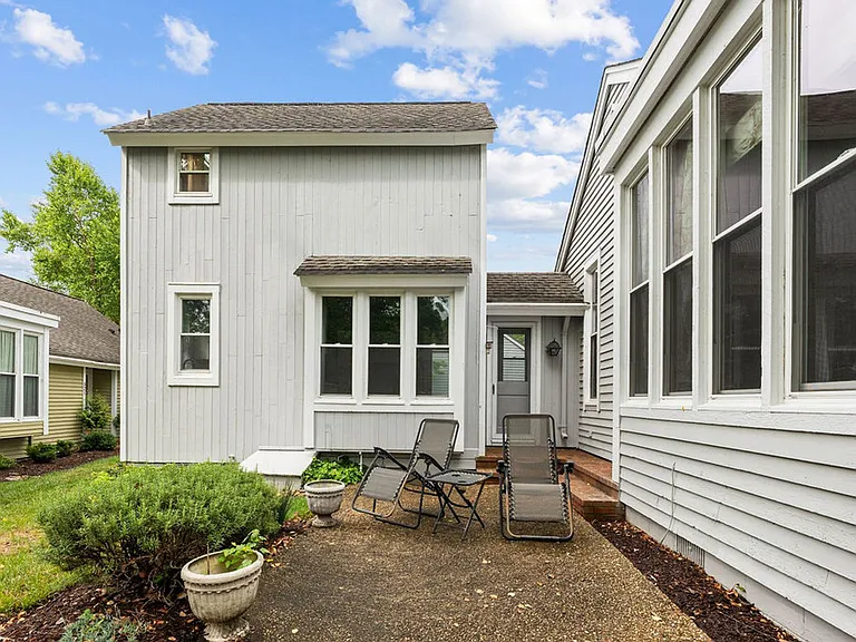 320 Littletown Quarter — Photo 25