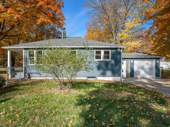 2235 N 5th St, Niles, MI 49120