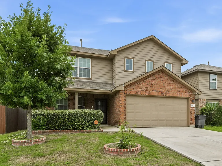 2623 Barbwire Way — Photo 34