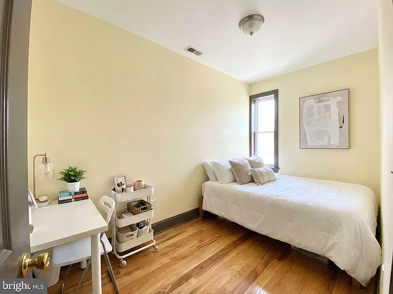 1839 N Bouvier St #B — Photo 12