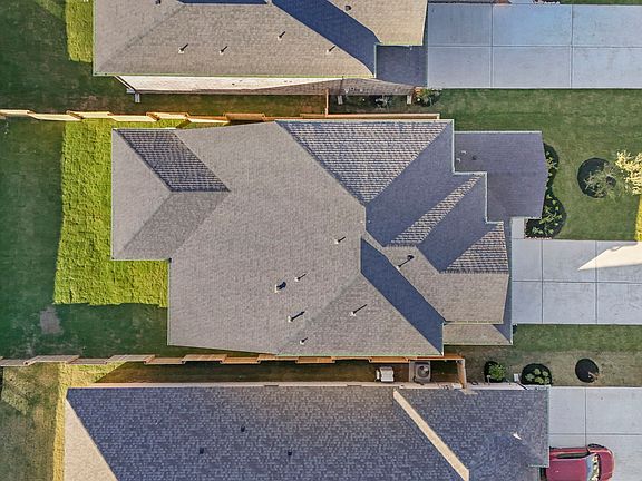 4th image of 7455 Fraser Peak Dr