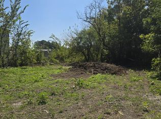 16 Republic St, Mayesville, SC 29104