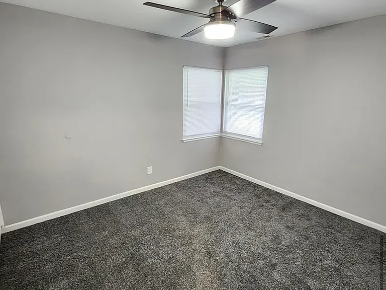 7809 Belmont Ave — Photo 3