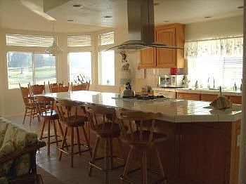 2nd image of 925 Paullus Dr