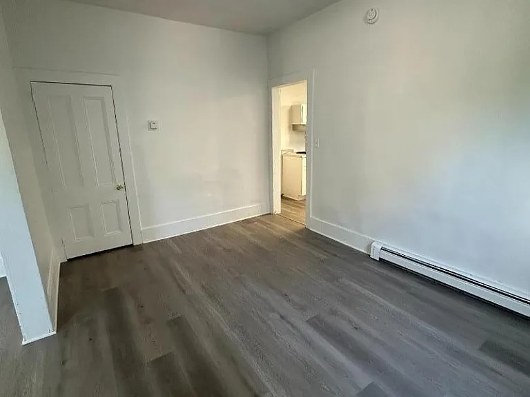9 E Main St #9 — Photo 12