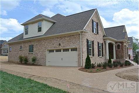 4th image of 1212 Plumeria Pl