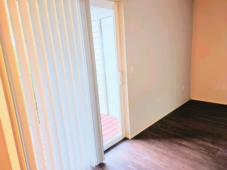 Parkside Apartments — Photo 24